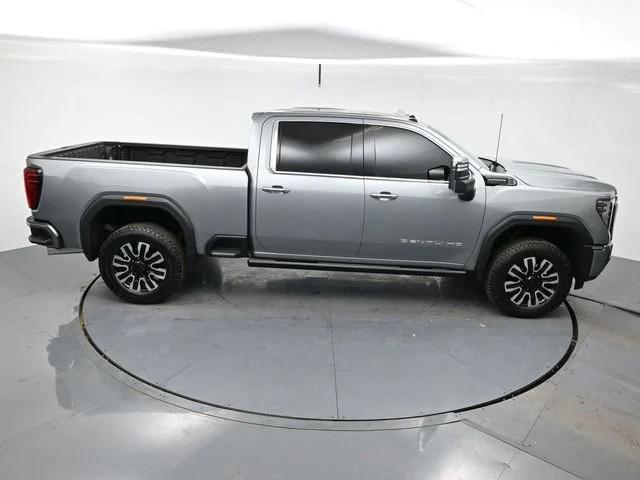 Used 2025 Sterling Metallic GMC Denali Ultimate image 38