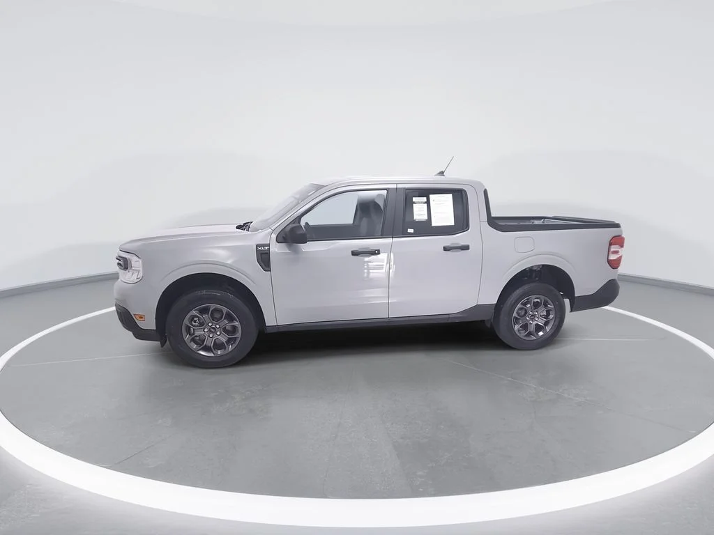 Used 2024 Green Ford XLT image 4
