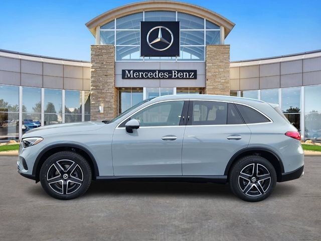 Certified Used 2026  Mercedes-Benz GLC 300 image 2
