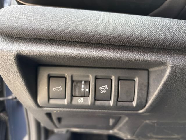 Used 2025 Blue Subaru Premium image 27