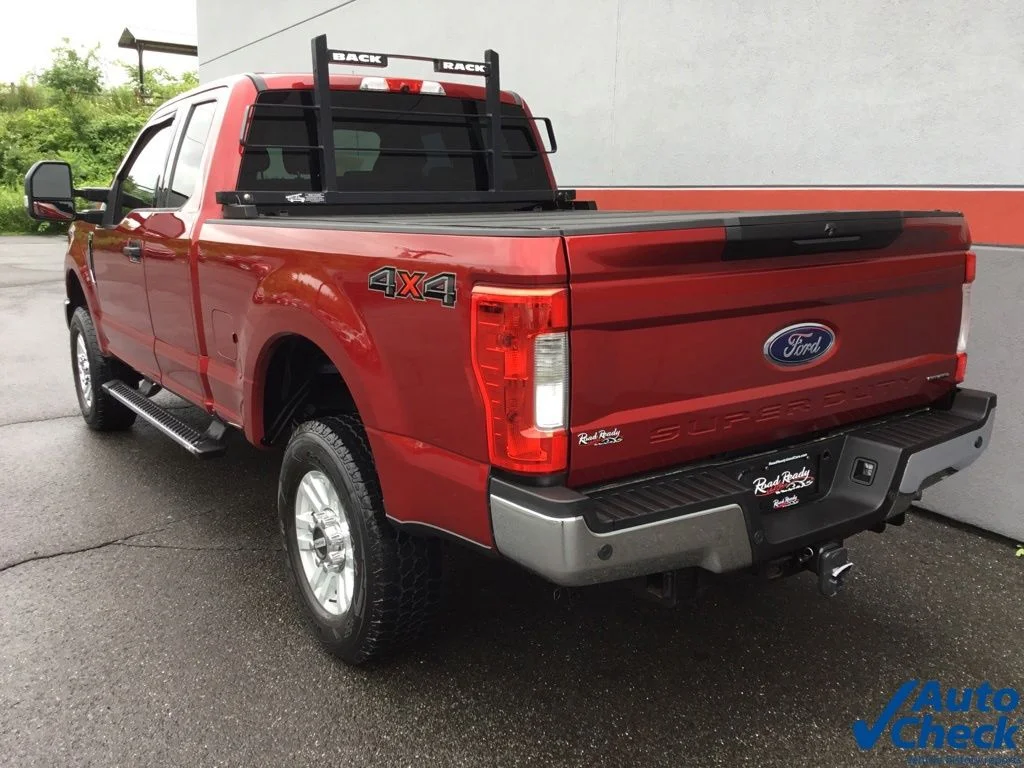 Used 2017 Red Ford XLT image 7