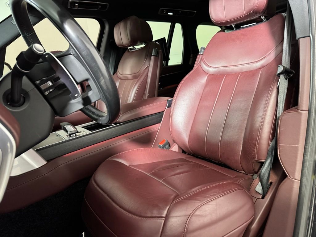 Used 2024 Carpathian Gray Premium Metallic Land Rover Autobiography image 13