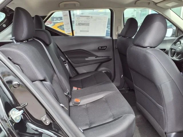 2025 Nissan KICKS PLAY Base - Photo 7