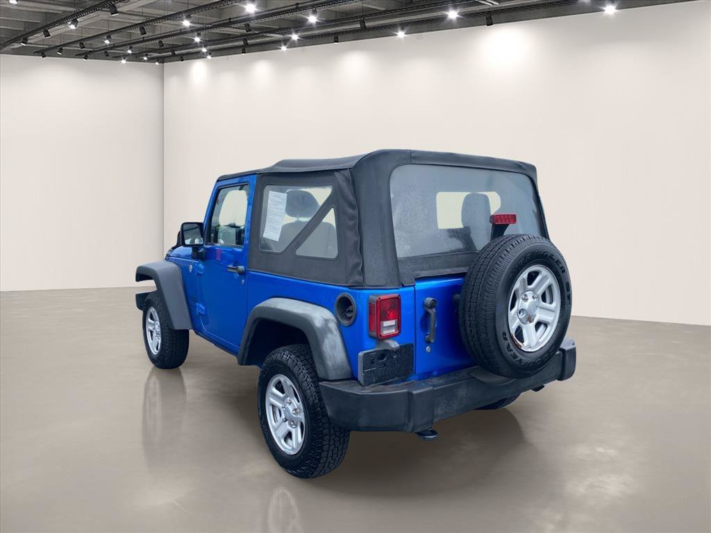 Used 2016 Hydro Blue Pearlcoat Jeep Sport image 5