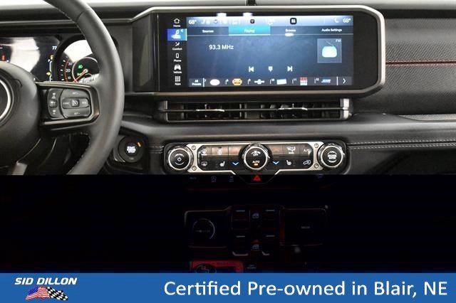 Used 2025 Black Clearcoat Jeep Rubicon image 4