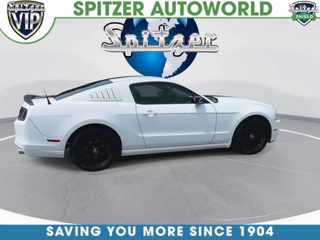 Used 2014 White Ford V6 image 10