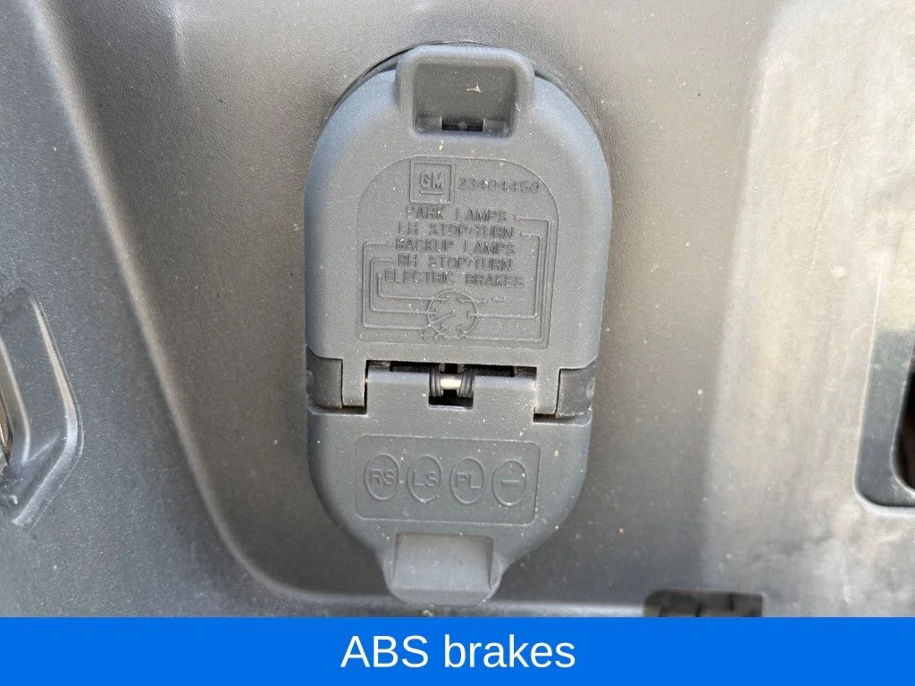 Used 2019 Gray Chevrolet Work Truck image 15