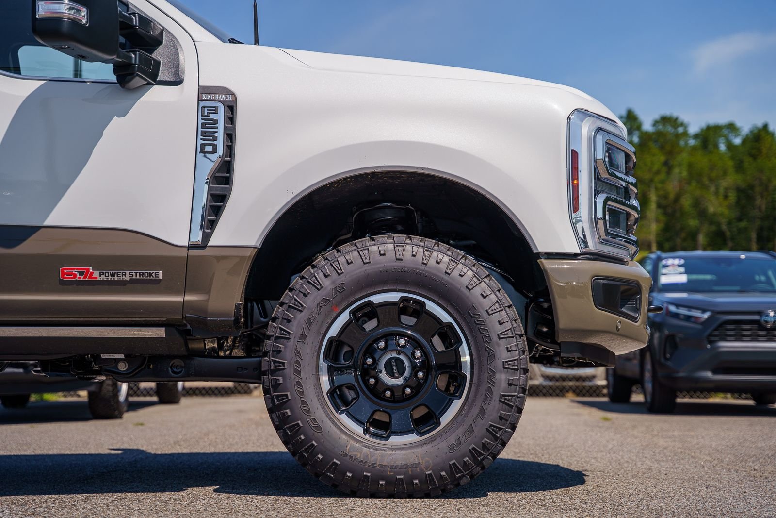 New 2026 Star White Metallic Tri-Coat Ford F-250® King Ranch® image 8