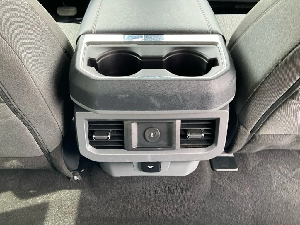 Used 2025 Agate Black Metallic Ford XLT image 15