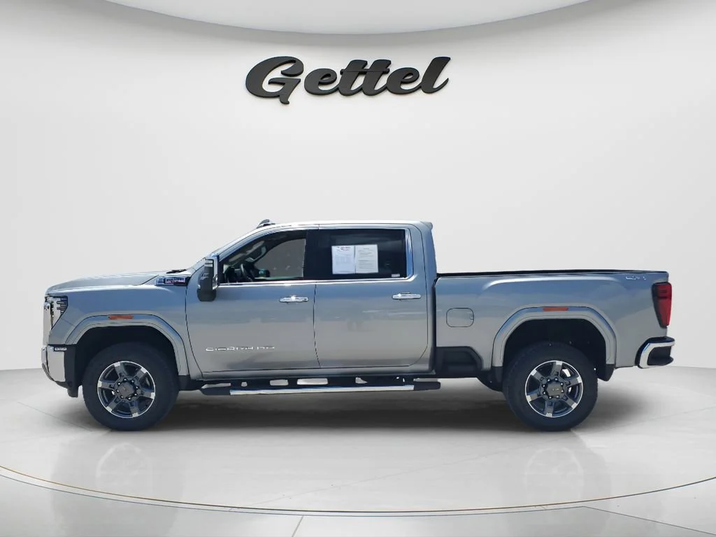 Certified Used 2025 Sterling Metallic GMC SLT image 7