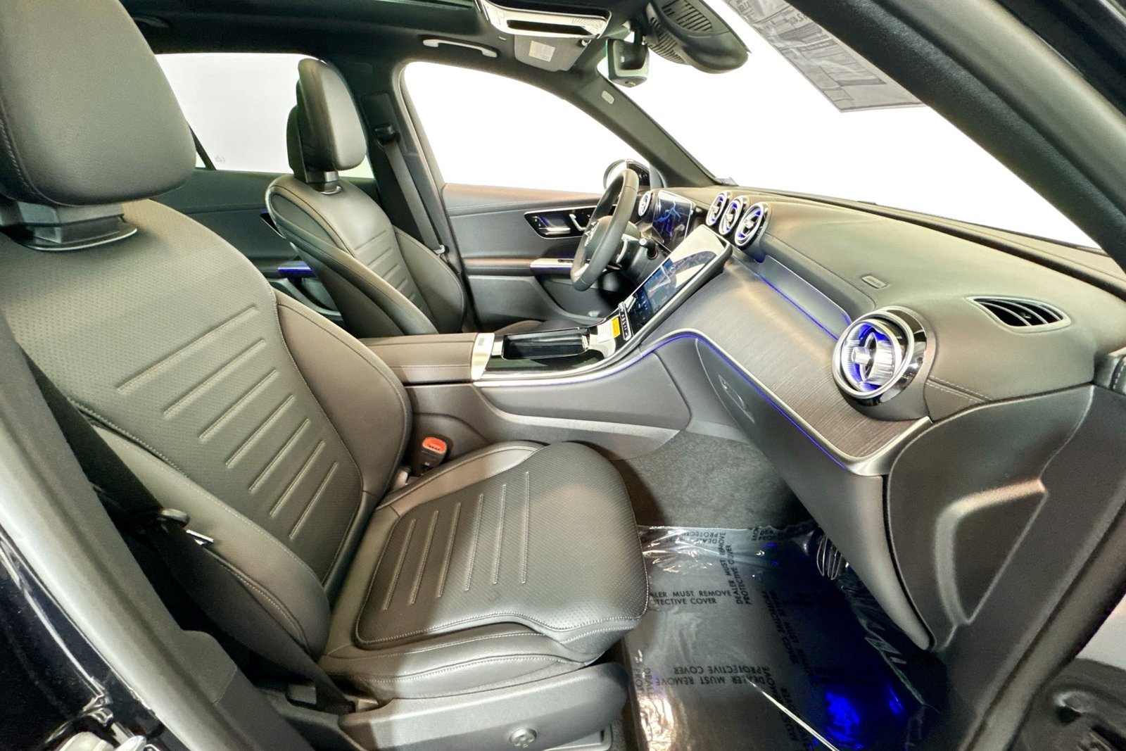 New 2026 Black Mercedes-Benz GLC 300 image 26