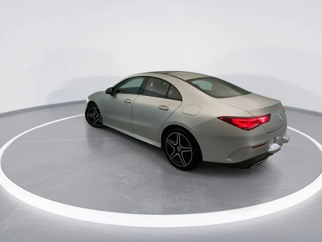 Used 2023  Mercedes-Benz CLA 250 image 2