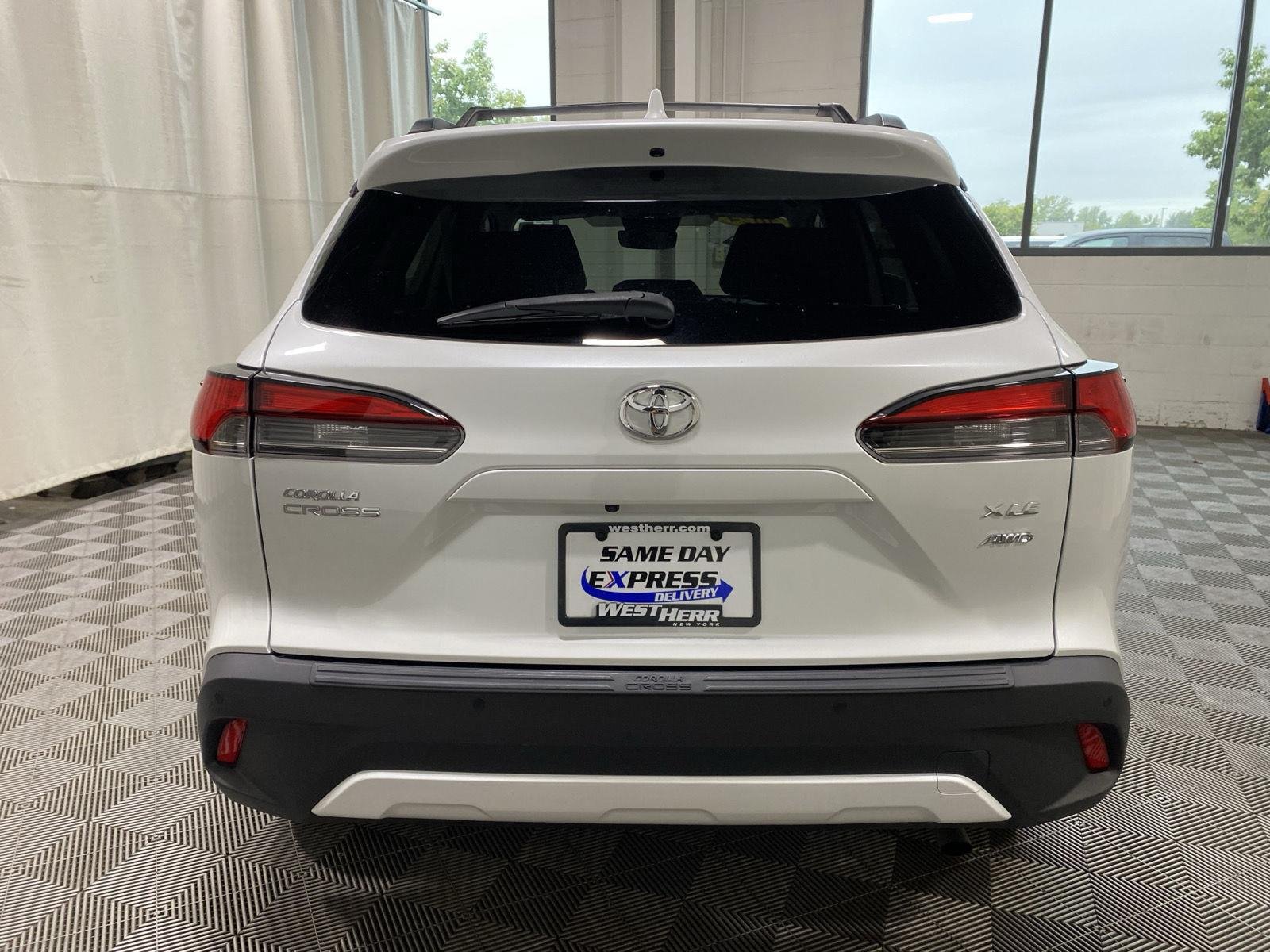 Certified Used 2024 Wind Chill Pearl Toyota XLE image 6