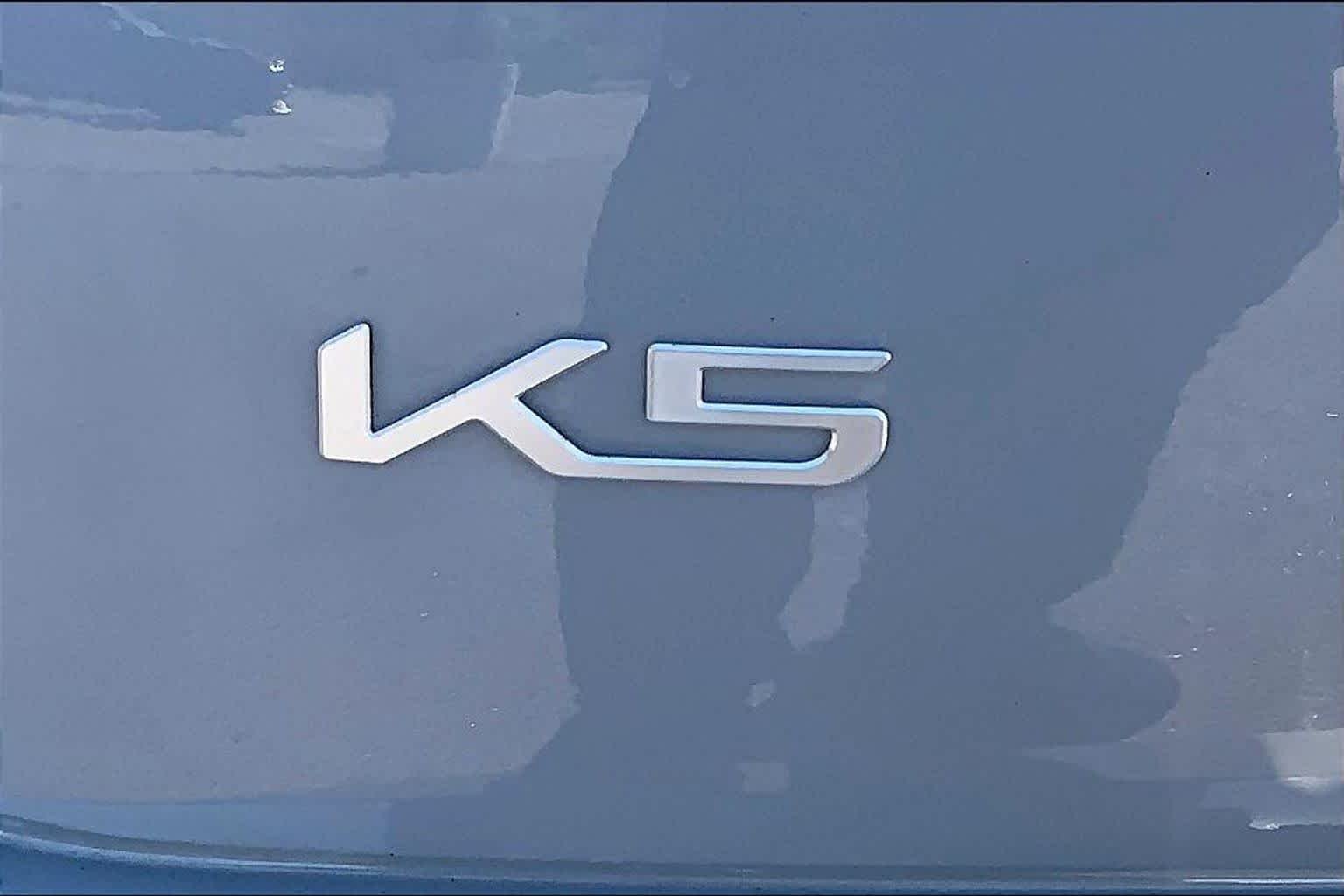 Certified Used 2025 Wolf Gray Kia GT-Line image 30