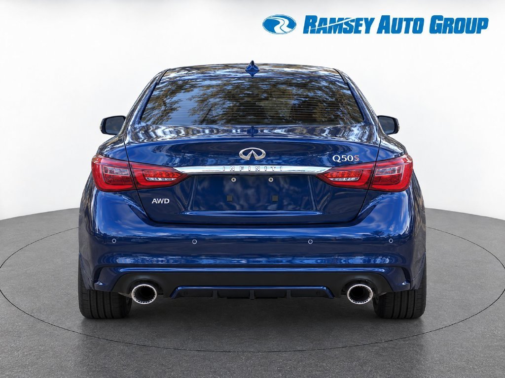 Certified Used 2023 Blue INFINITI Red Sport 400 image 7