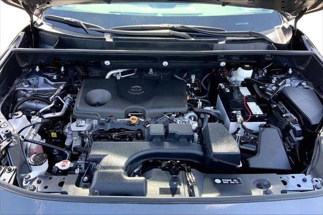 Certified Used 2024 MAGNETIC GRAY MET. Toyota  image 31