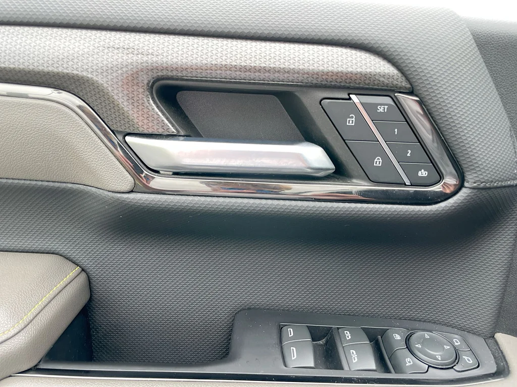 Used 2022 Summit White Chevrolet ZR2 image 23