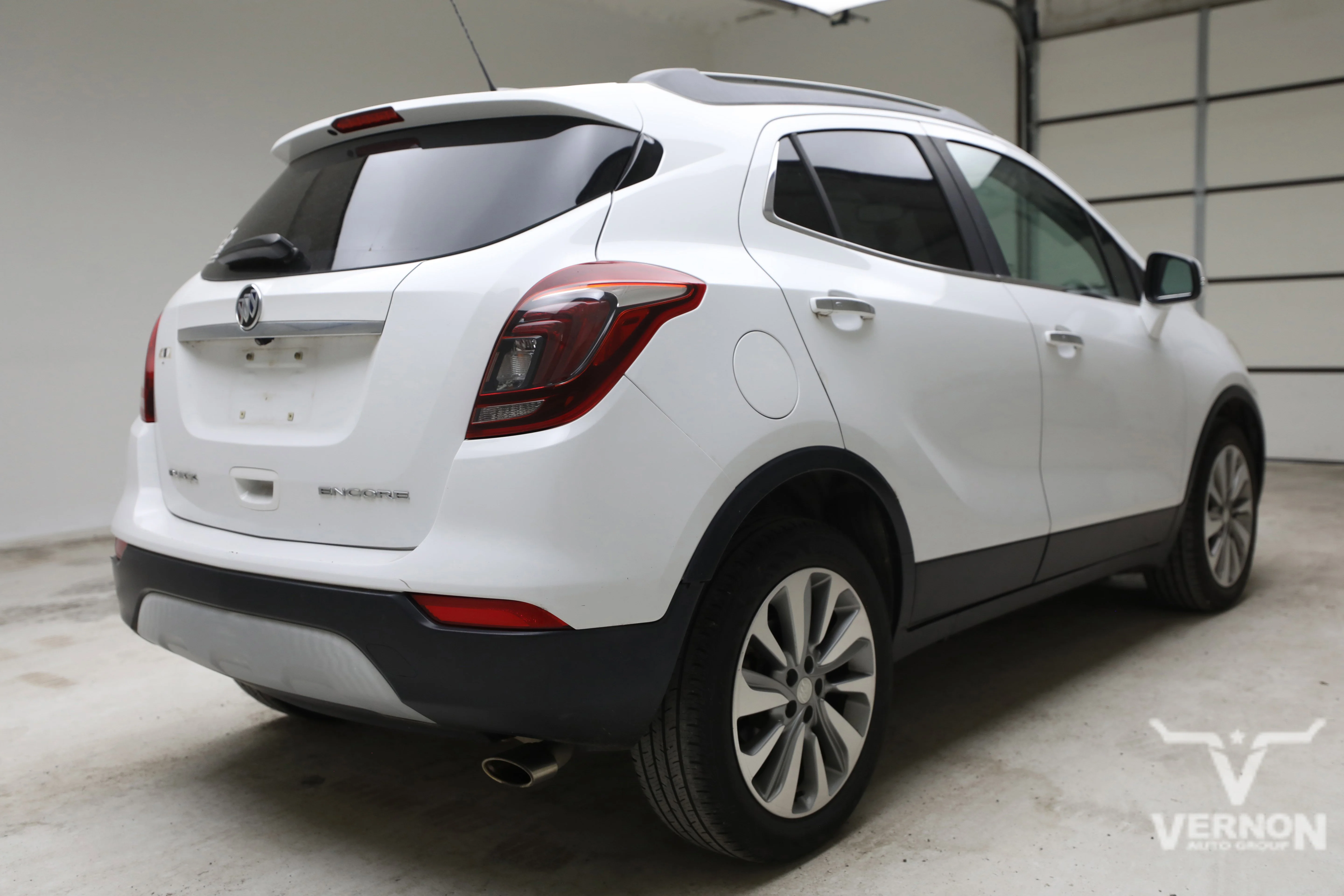 Pre-Owned 2017 Buick Encore Preferred FWD