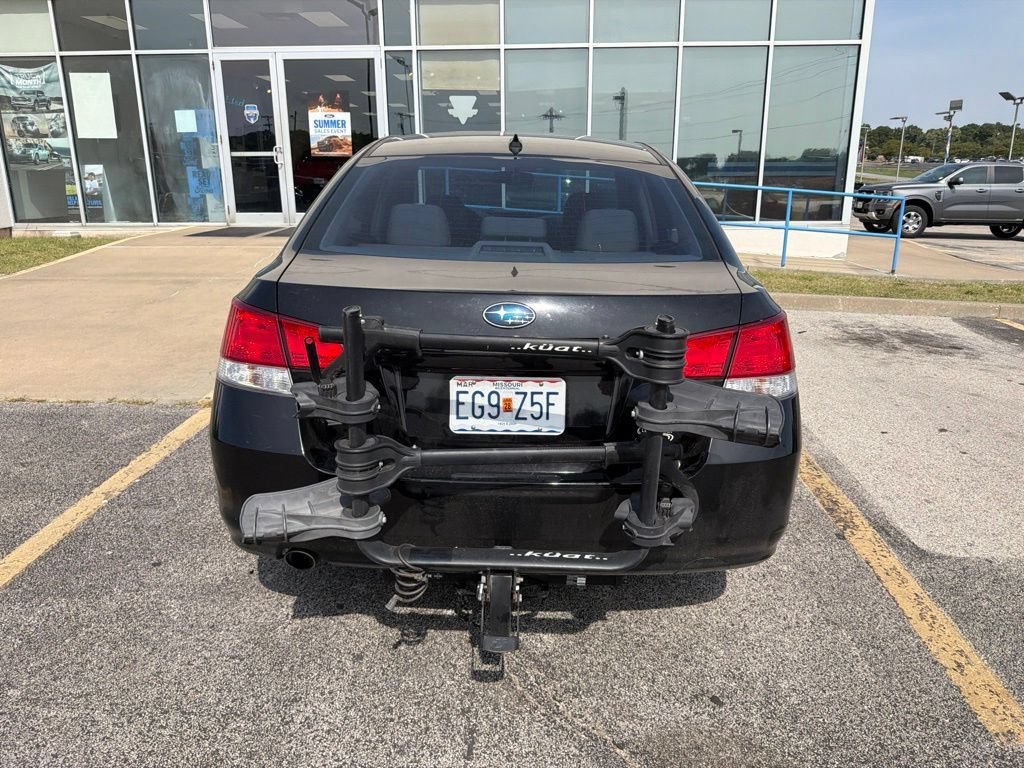 Used 2014 Crystal Black Pearl Subaru 2.5i Premium image 2
