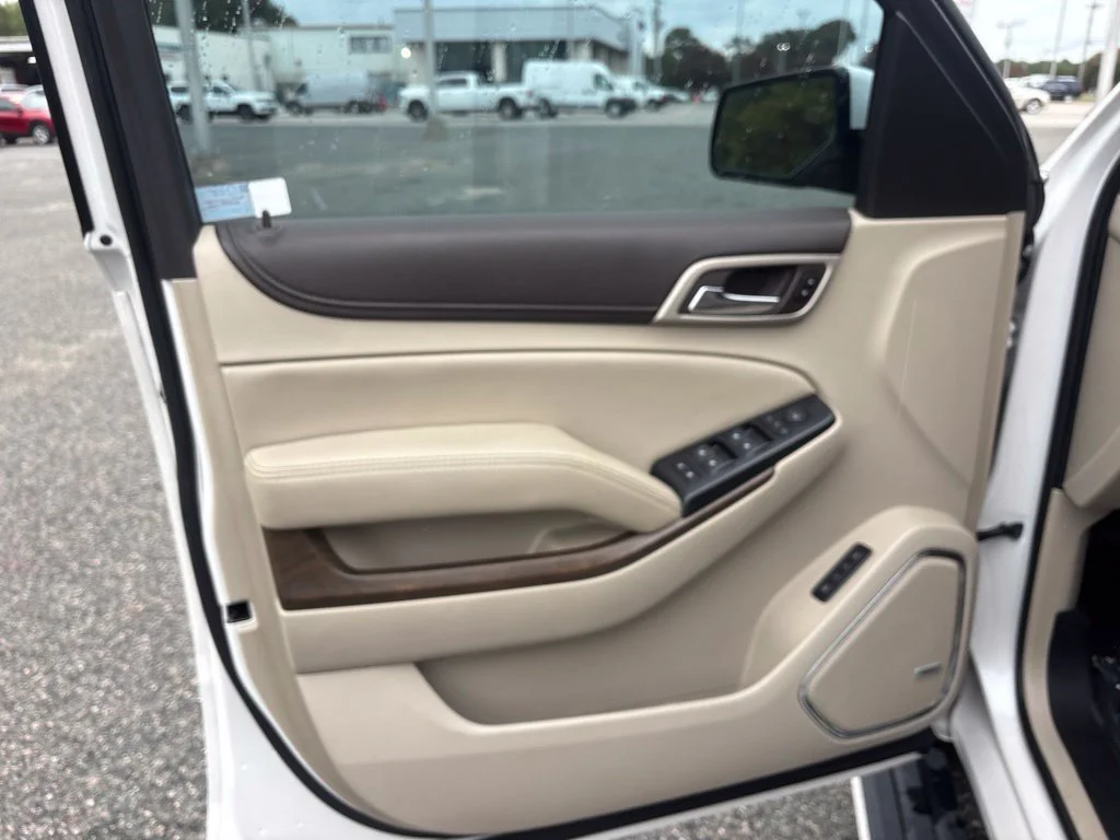 Used 2018 White GMC Denali image 28