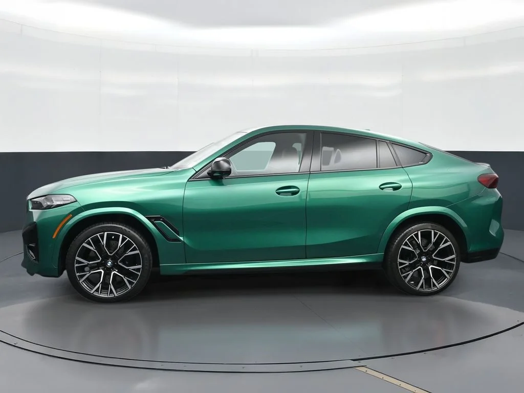 Used 2024 Green BMW Base image 5