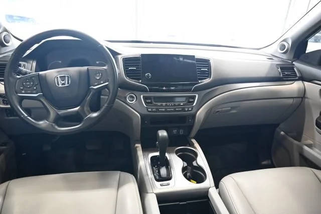Used 2020 Gray Honda 2WD EX-L image 12