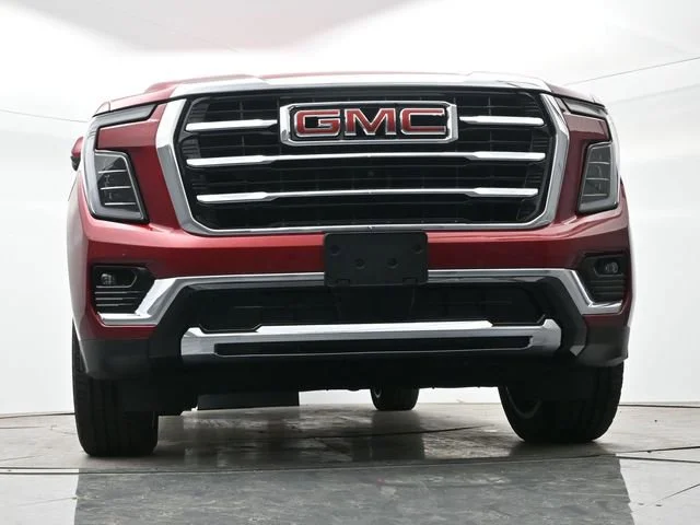 Used 2025 Volcanic Red Tintcoat GMC Elevation image 30