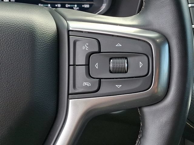 Used 2024 Iridescent Pearl Tricoat Chevrolet Premier image 23