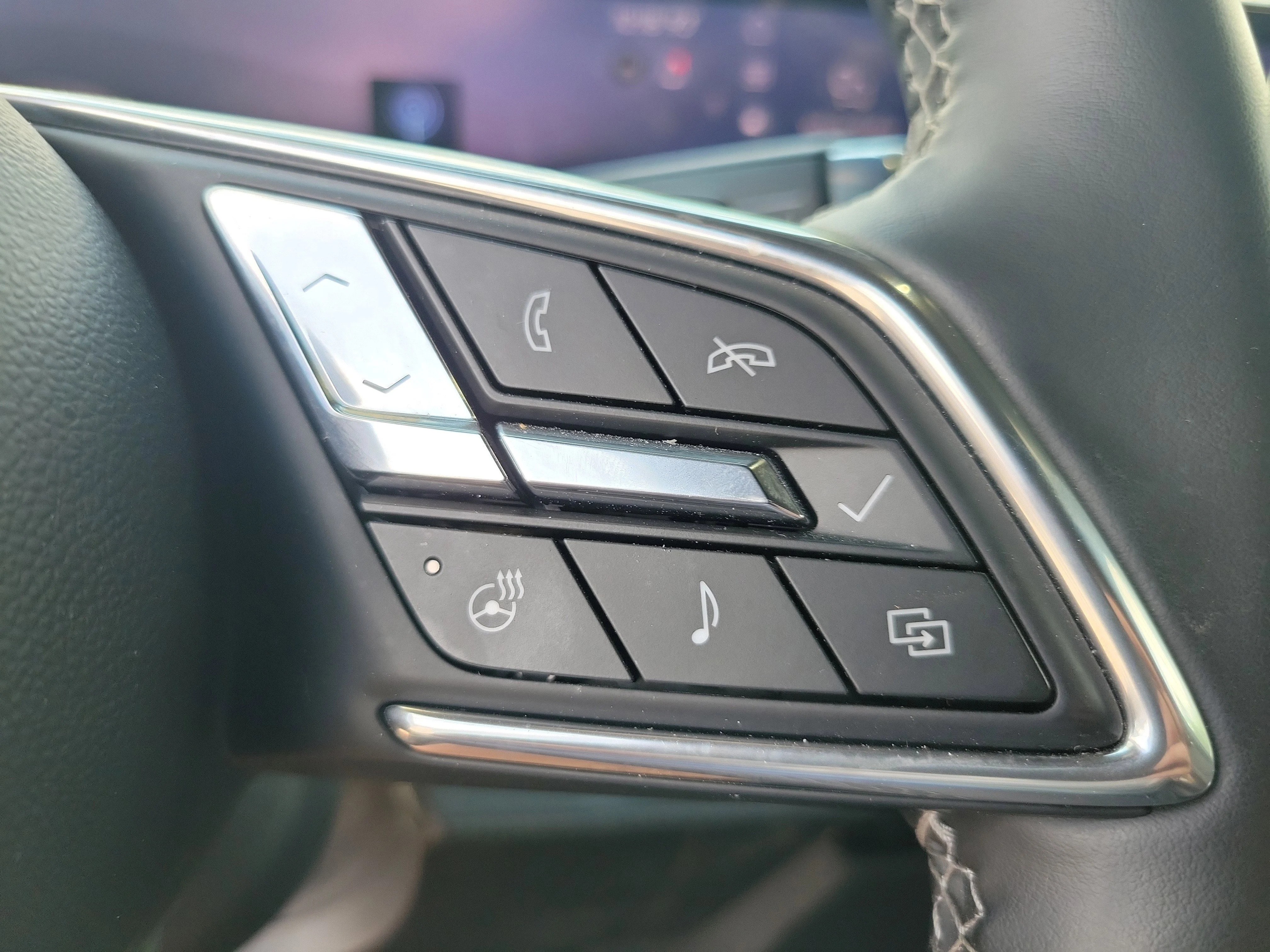 Used 2025 Moonstone Gray Metallic Buick Preferred image 17
