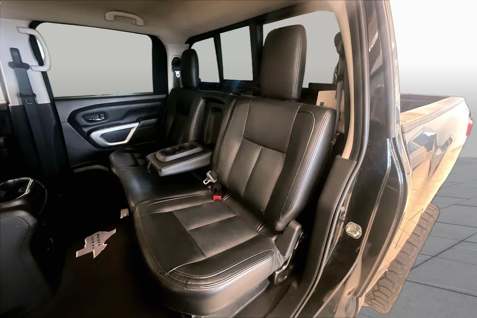Used 2019 Magnetic Black Metallic Nissan SV image 18