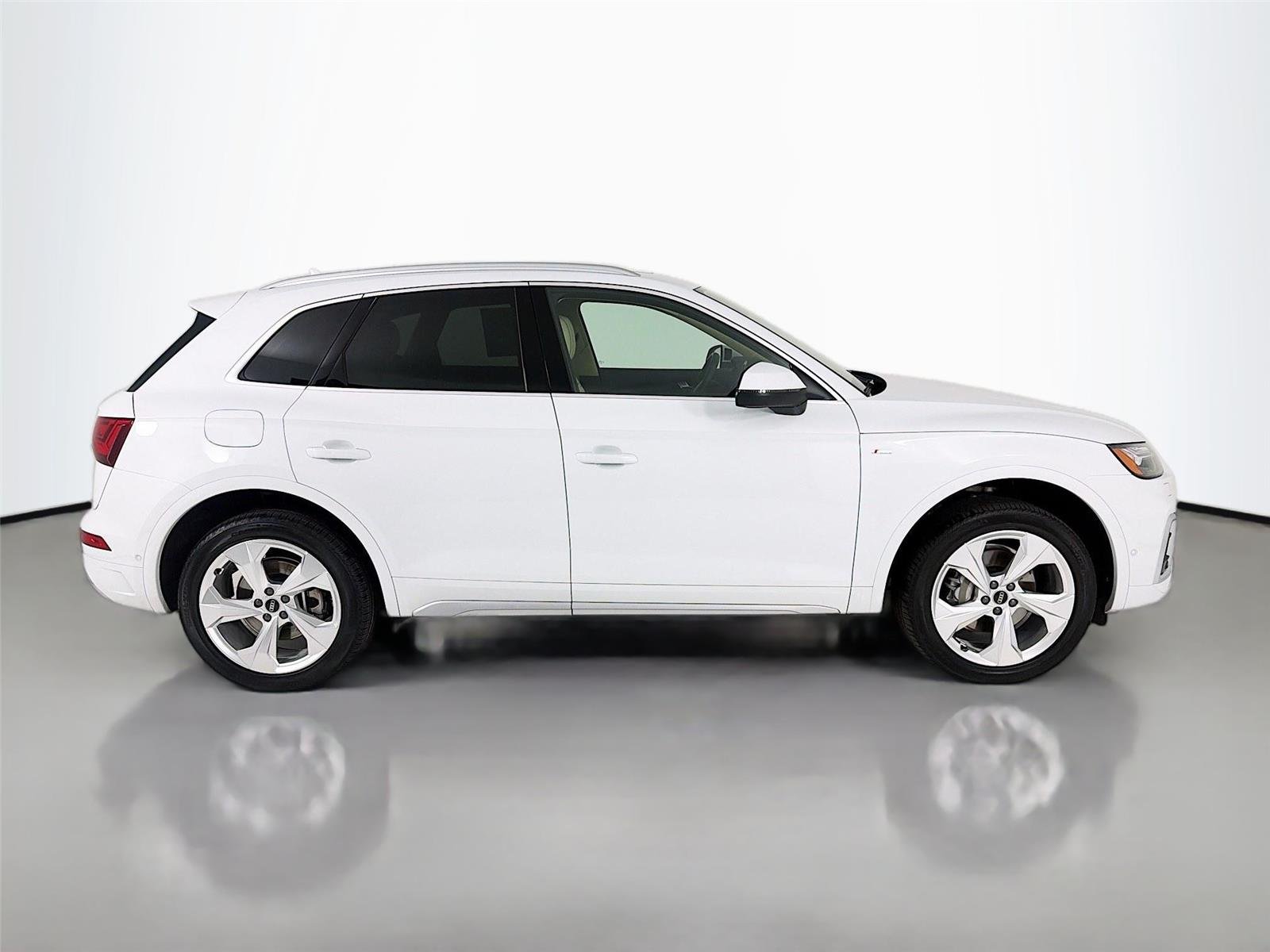 Used 2022  AUDI  image 28