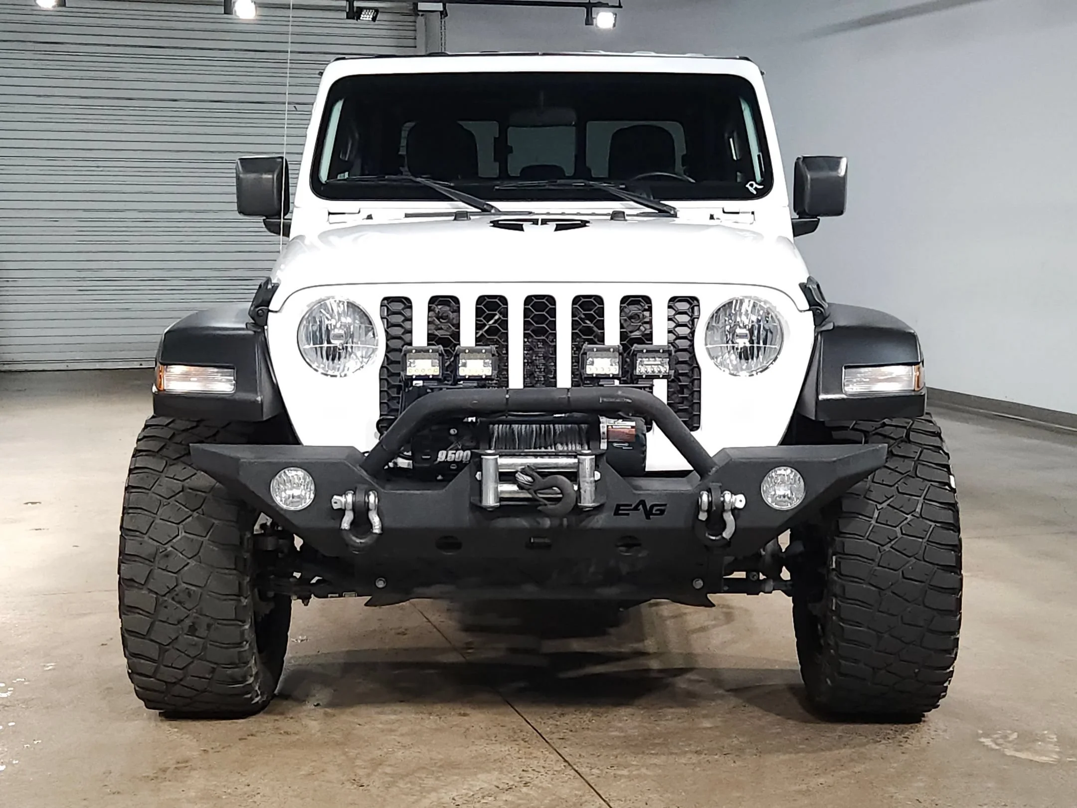 Used 2020 Jeep Gladiator Sport S with VIN 1C6HJTAG6LL136883 for sale in Little Rock