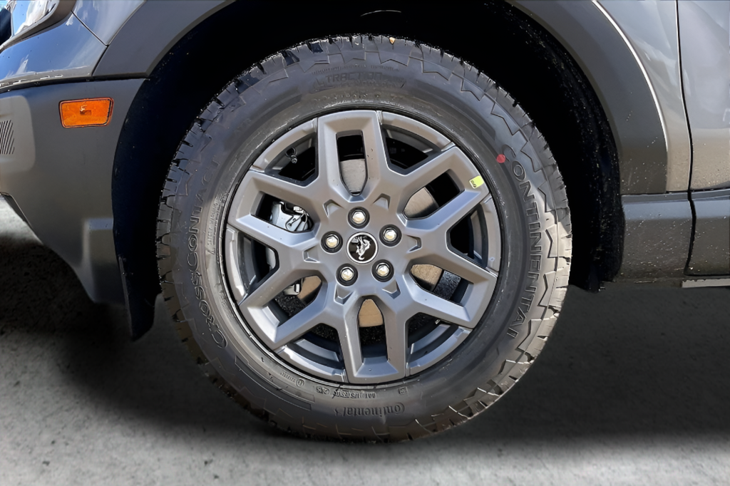 New 2025 Carbonized Gray Metallic Ford Big Bend image 17