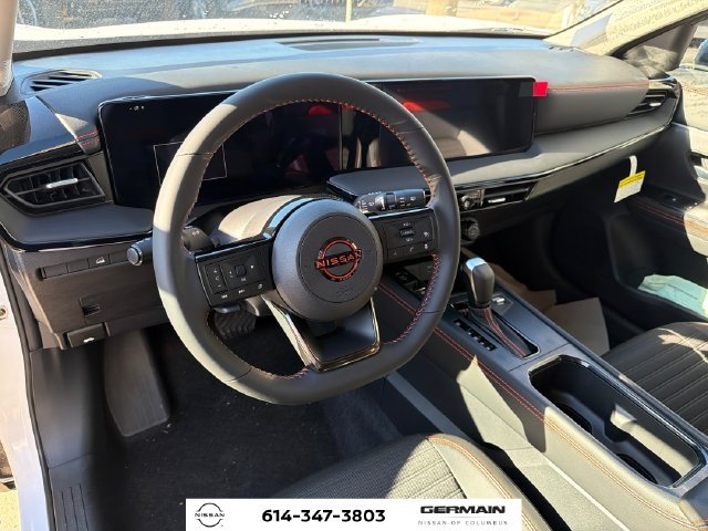 New 2027 Aspen White TriCoat / Super Black Two-tone Nissan Rock Creek® image 22