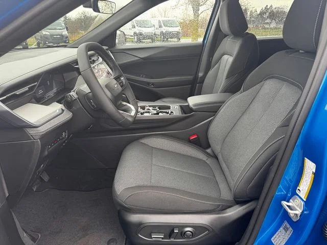 New 2026 Hydro Blue Pearl-Coat Exterior Paint Jeep Laredo image 21
