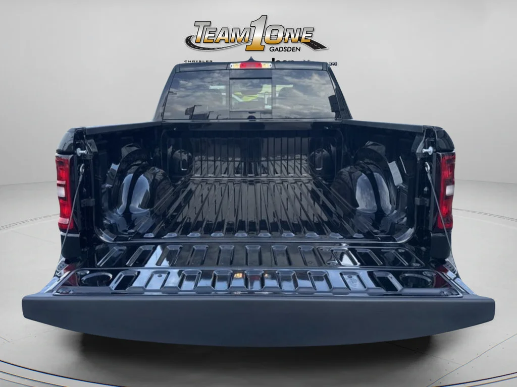 New 2026 Diamond Black Crystal Pearl-Coat Exterior Paint RAM Laramie image 43