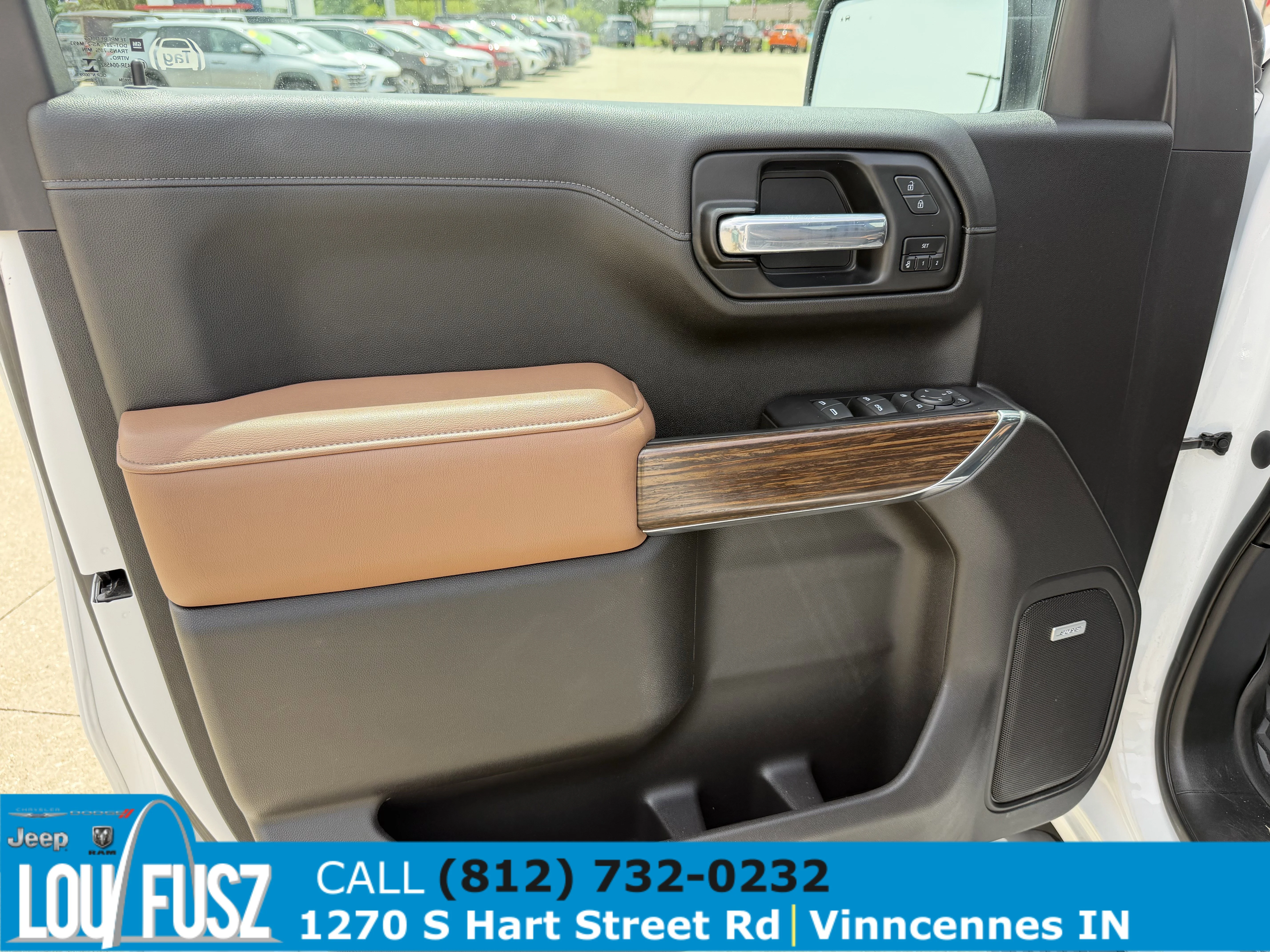 Used 2022 White Chevrolet High Country image 16