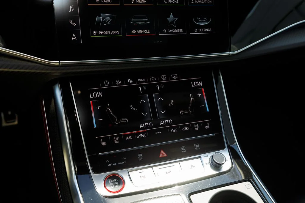 Used 2023  Audi 4.0T image 18