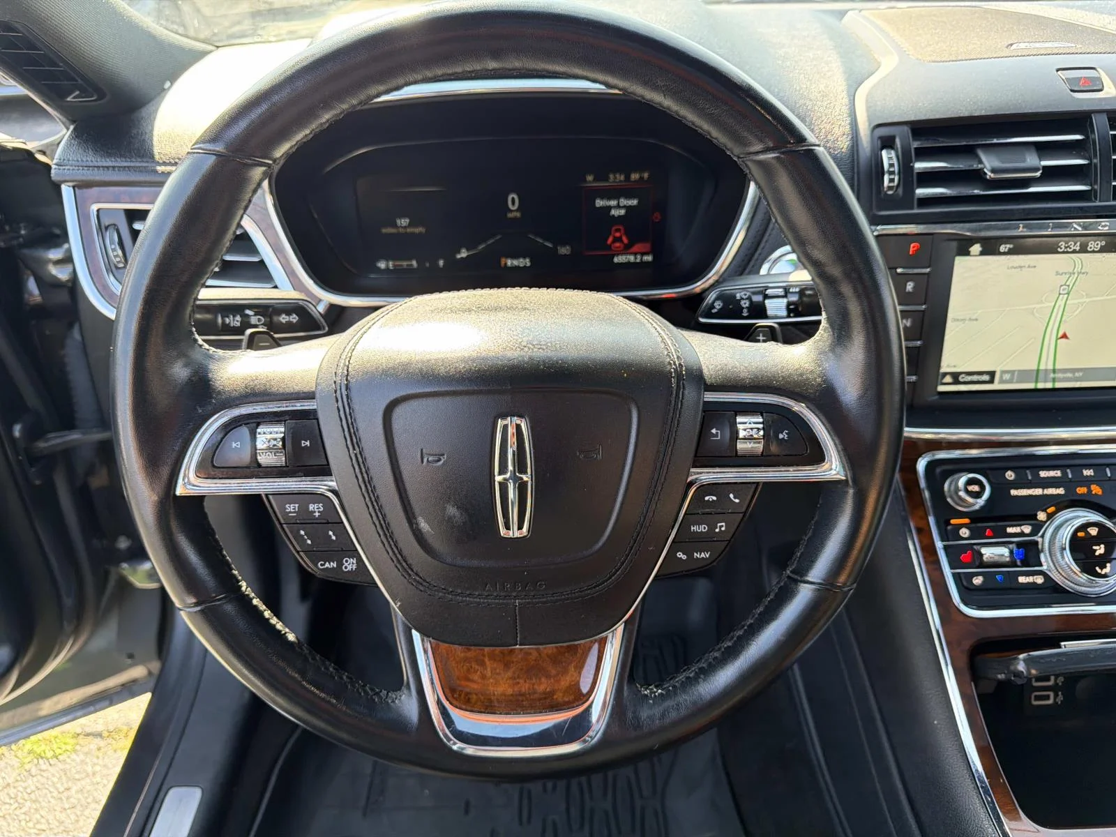 Used 2018 Gray Lincoln Reserve image 36