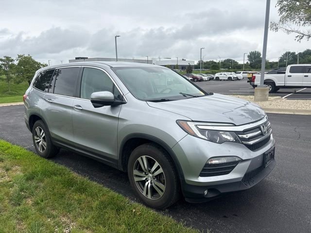 Used 2016 Silver Honda EX-L image 2