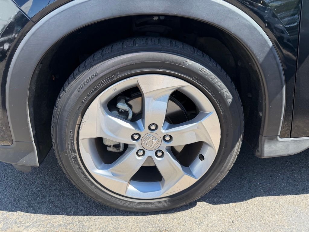 Used 2019  Honda LX image 6