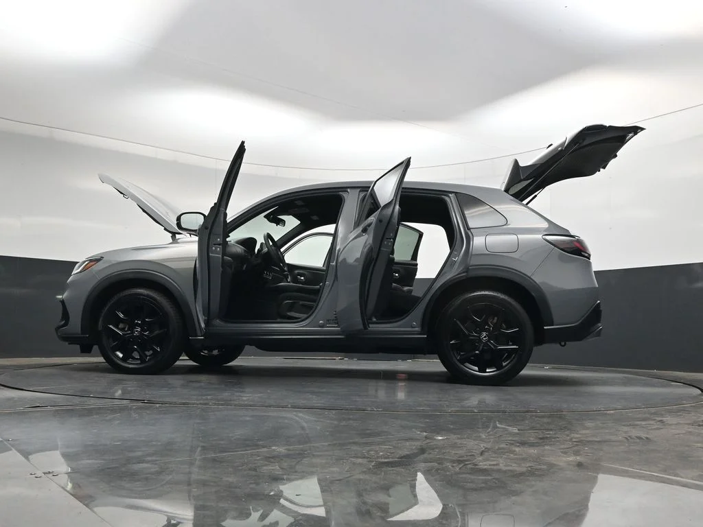 Used 2024  Honda Sport image 43