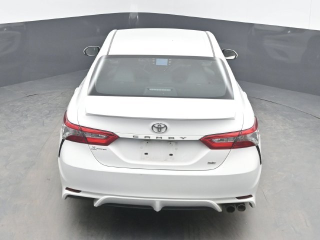 Used 2018 White Toyota SE image 22