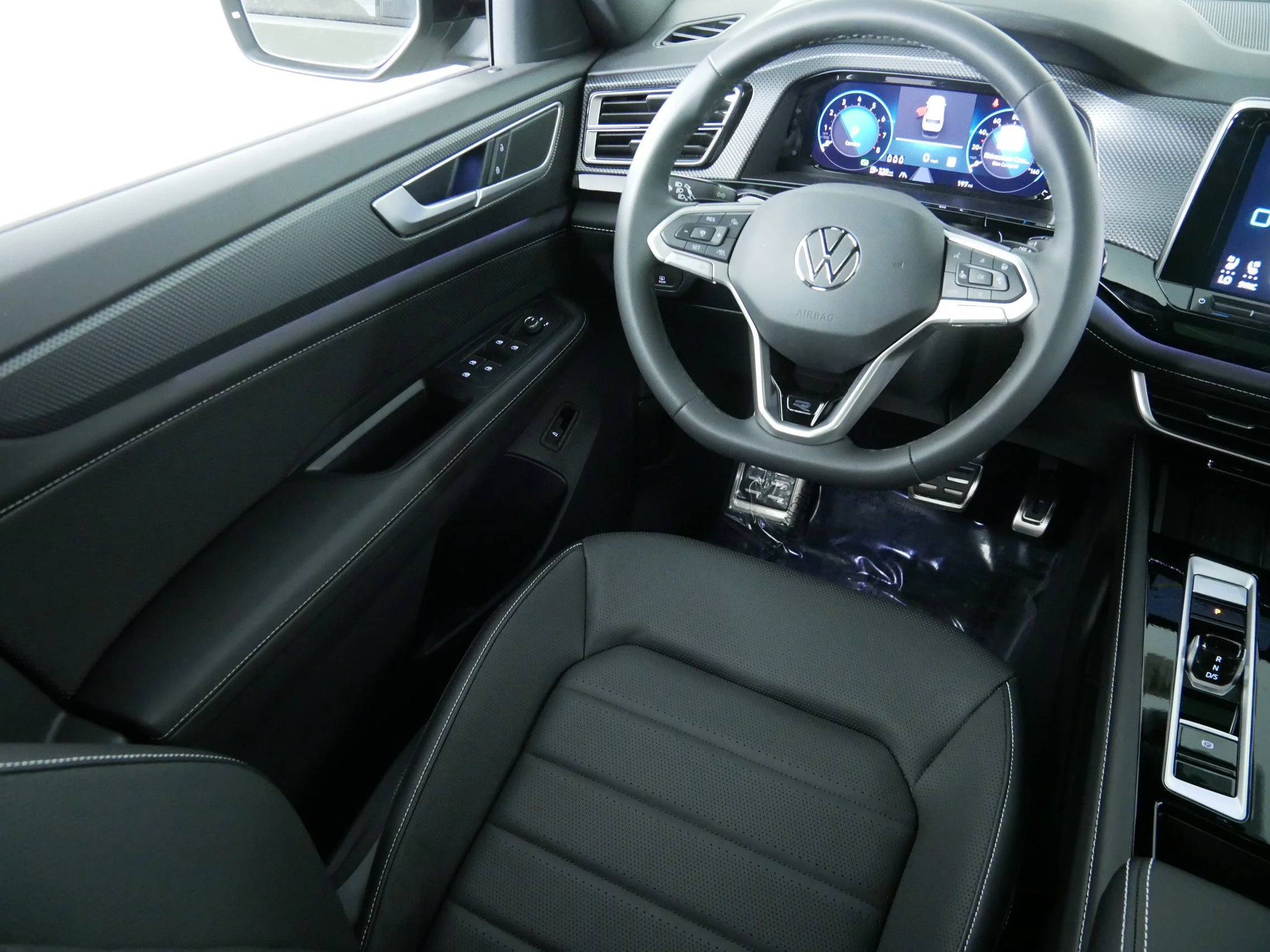 New 2026 Avocado Green Pearl Volkswagen 2.0T SEL R-Line Black image 9