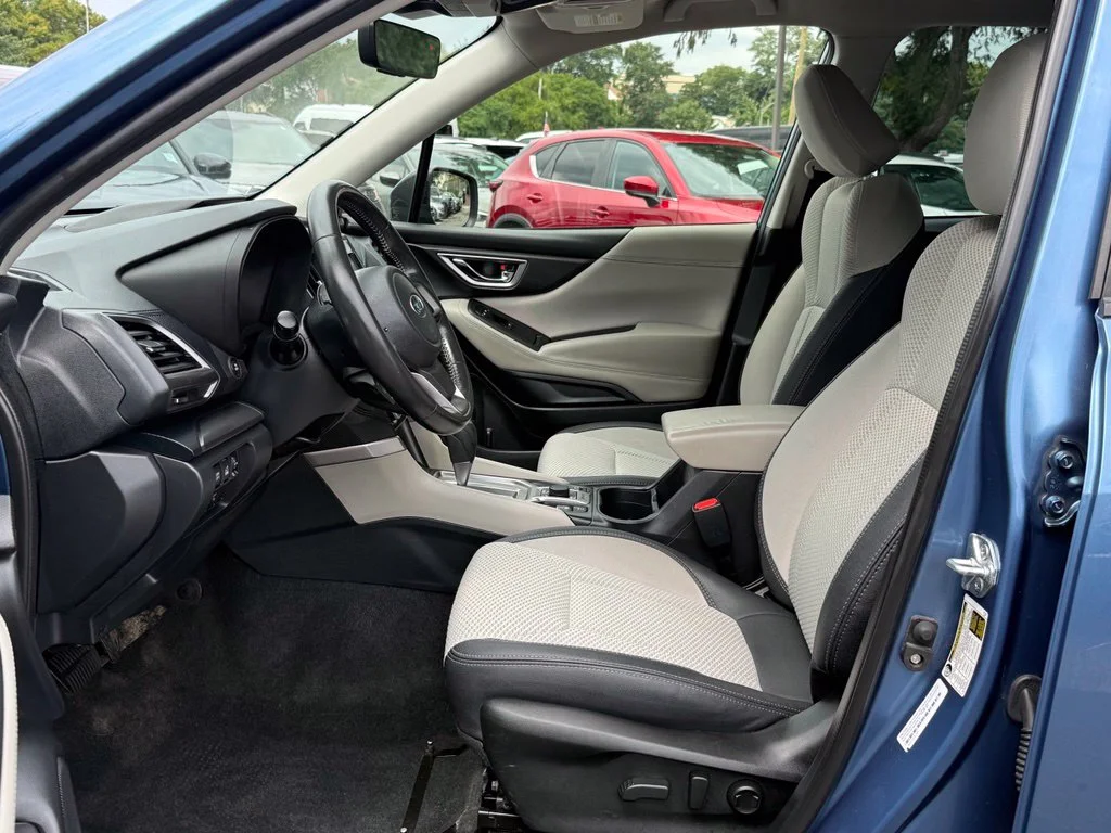 Used 2023 Horizon Blue Pearl Subaru Premium image 23
