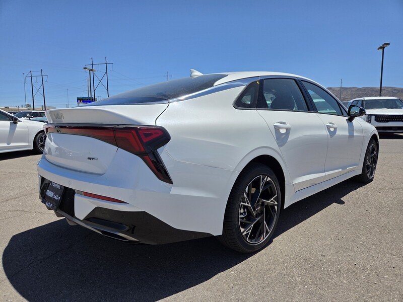 New 2026 Snow White Pearl Kia GT-Line FWD image 3