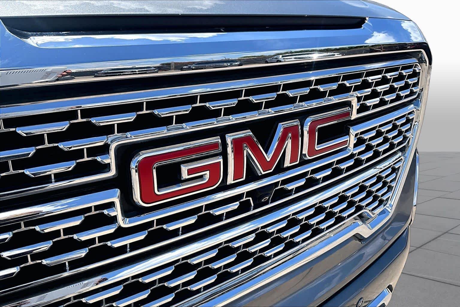 Used 2021 Satin Steel Metallic GMC Denali image 29