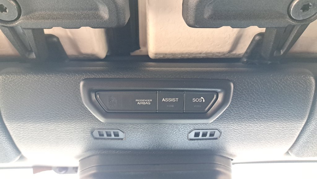 Used 2022 Gray Jeep High Altitude image 25