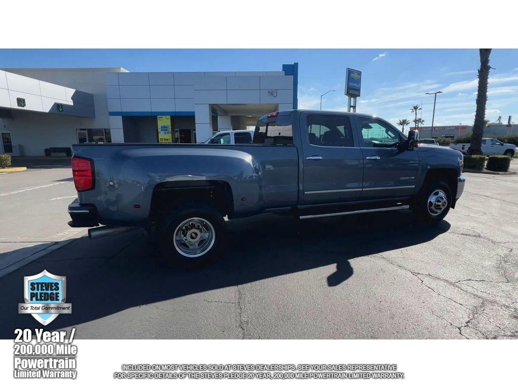 2016 Chevrolet Silverado 3500 HD LTZ photo 5