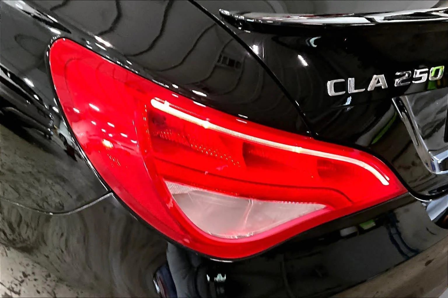 Used 2018 Night Black Mercedes-Benz CLA 250 image 27